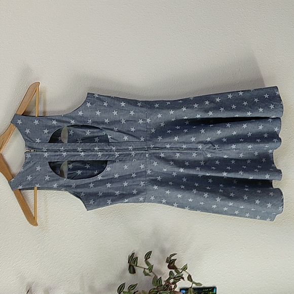 Nasty Gal Blue & White Stars Fit & Flare Cut-out Dress 4th of July  M - Picture 4 of 7